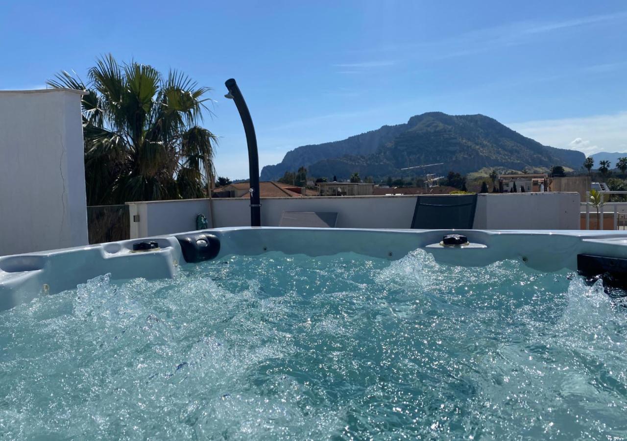 Ferienwohnung Flat With Jacuzzi - Casa Pia Mondello Exterior foto