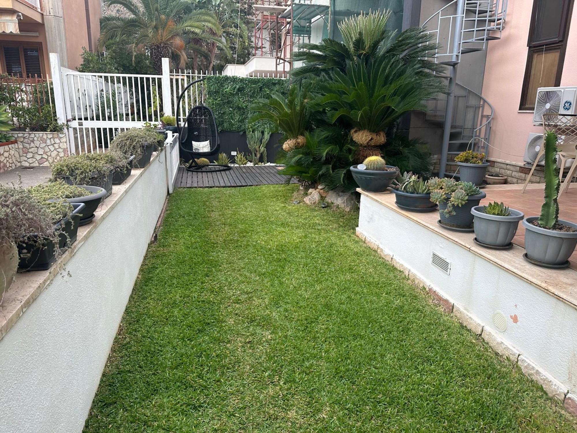 Ferienwohnung Flat With Jacuzzi - Casa Pia Mondello Exterior foto